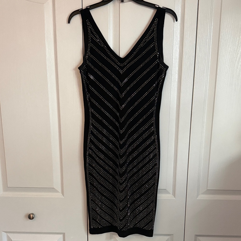 Carmen Marc Valvo Black V-Neck Mini Dress